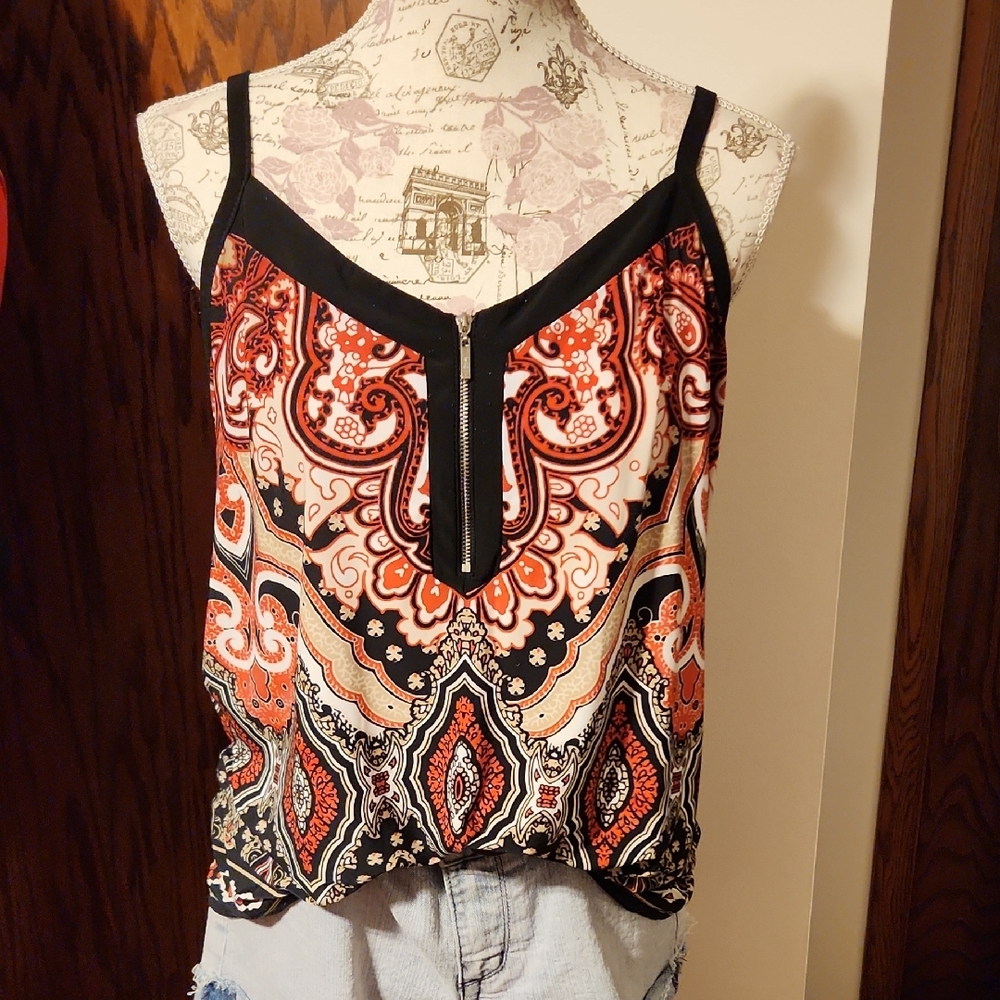 INC International Concepts Red and Black Graphic Crop Camisole